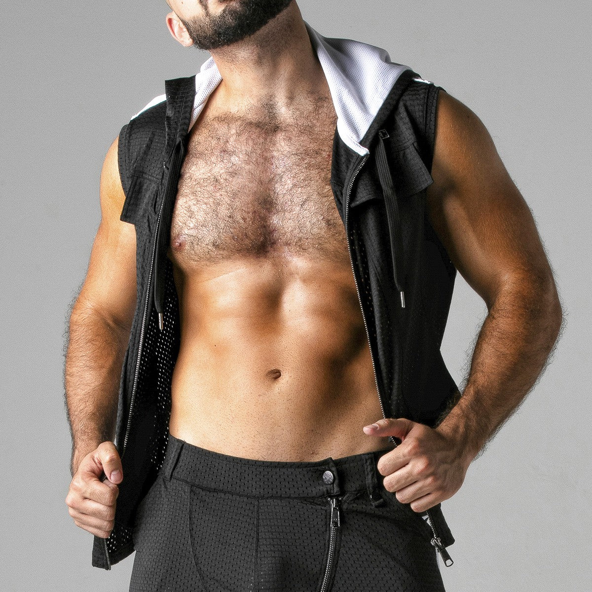 COLETE LOOK AT HARDER HOODY BRANCO LOCKER GEAR40 L